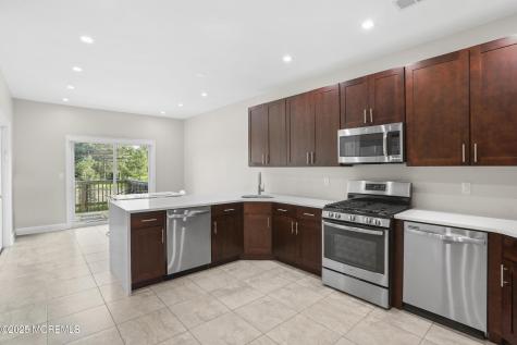 4 Stamford Hill Road Lakewood NJ 08701