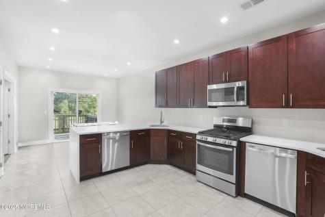 4 Stamford Hill Road Lakewood NJ 08701
