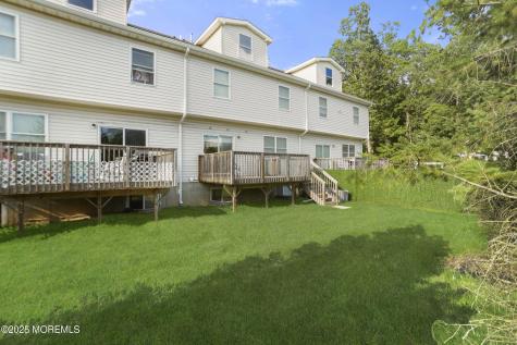 4 Stamford Hill Road Lakewood NJ 08701