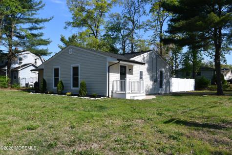 20 Oak Hill Drive Toms River NJ 08753
