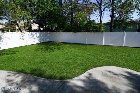 20 Oak Hill Drive Toms River NJ 08753