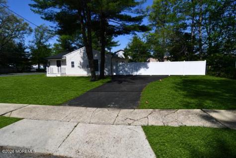 20 Oak Hill Drive Toms River NJ 08753