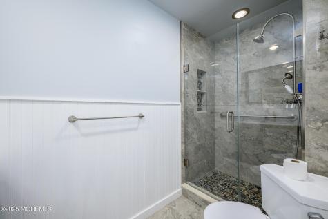 233 Cloverdale Drive Lakewood NJ 08701