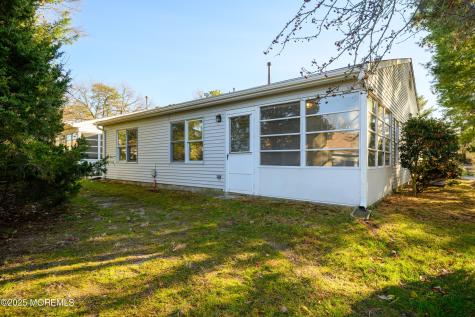 233 Cloverdale Drive Lakewood NJ 08701