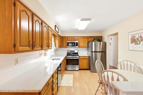 1462 Burr Oak Road Toms River NJ 08755