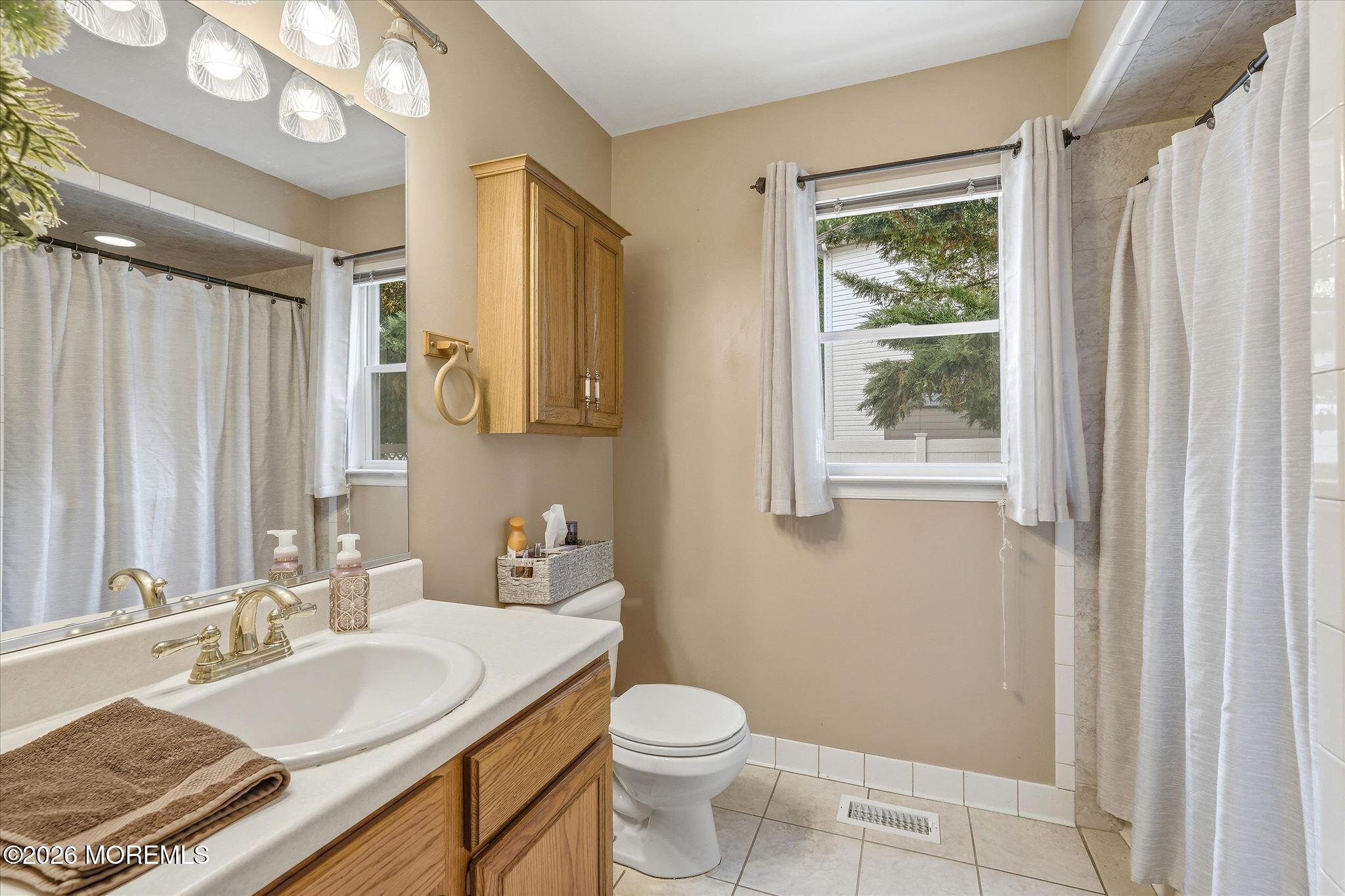 1117 S Maplecrest Court Toms River NJ 08753