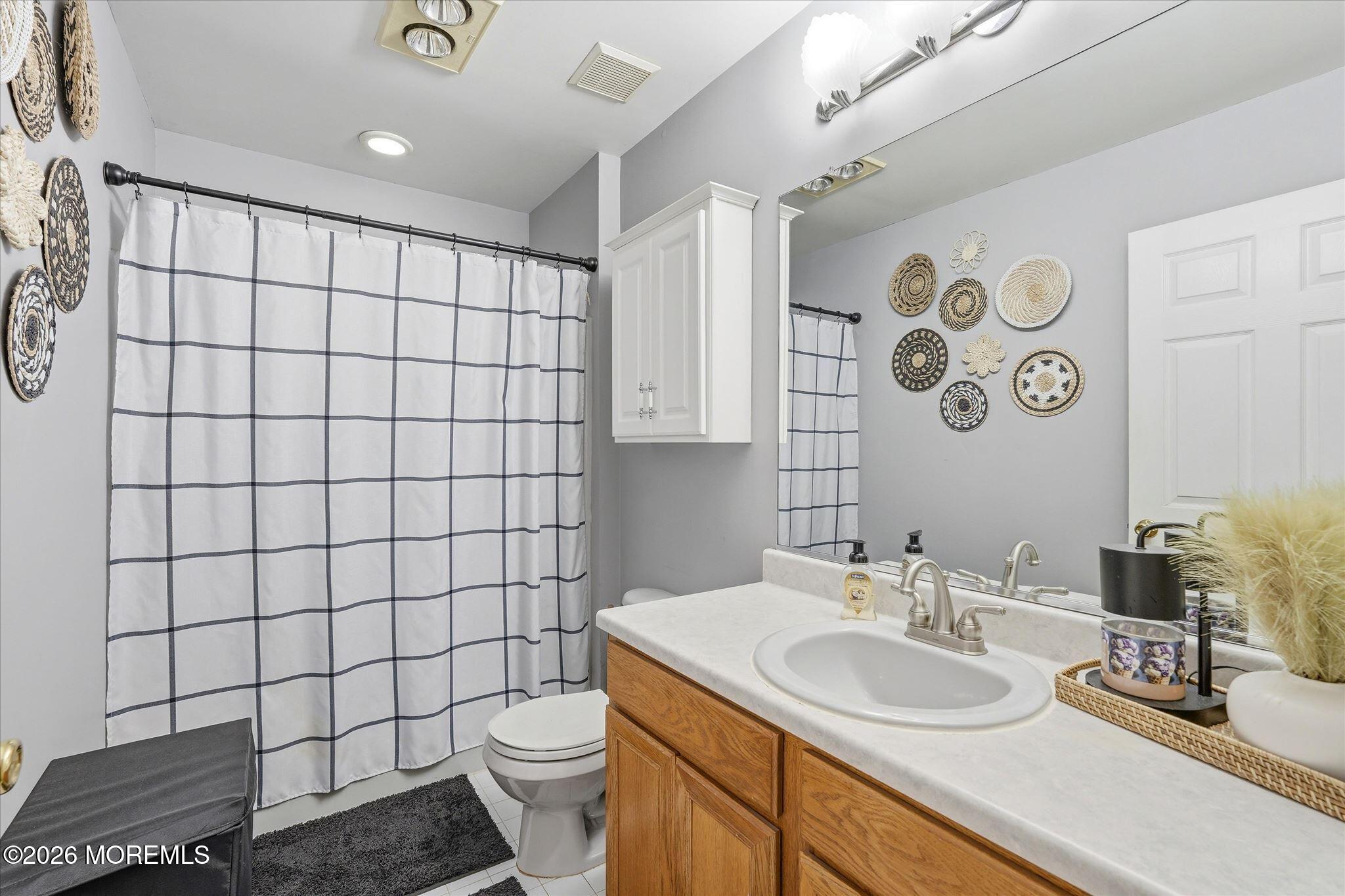 1117 S Maplecrest Court Toms River NJ 08753