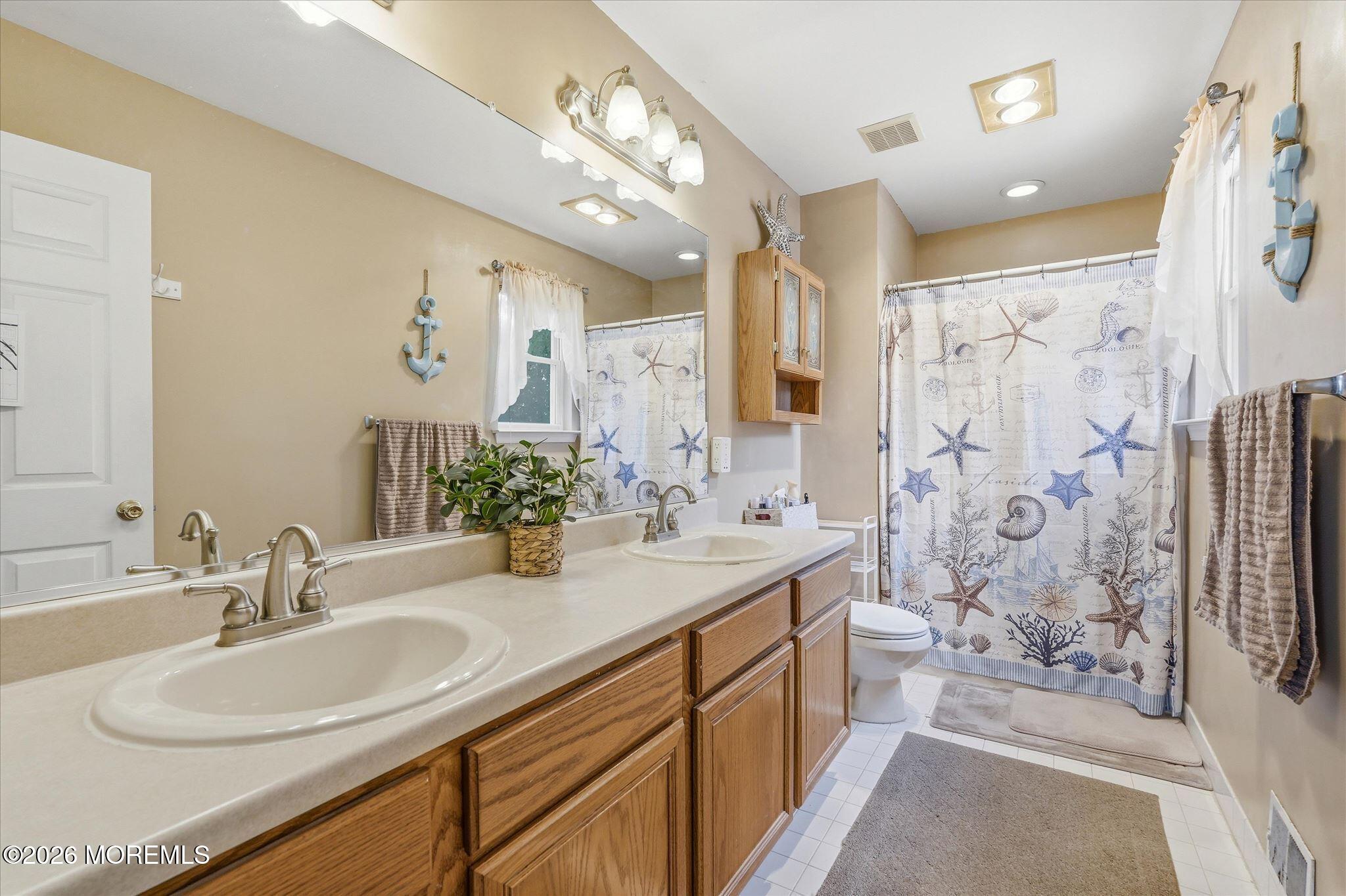 1117 S Maplecrest Court Toms River NJ 08753