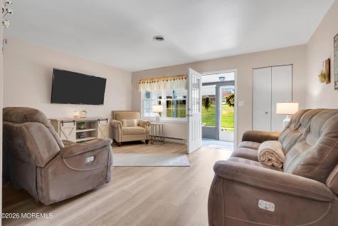 15C Yorkshire Court Manchester NJ 08759