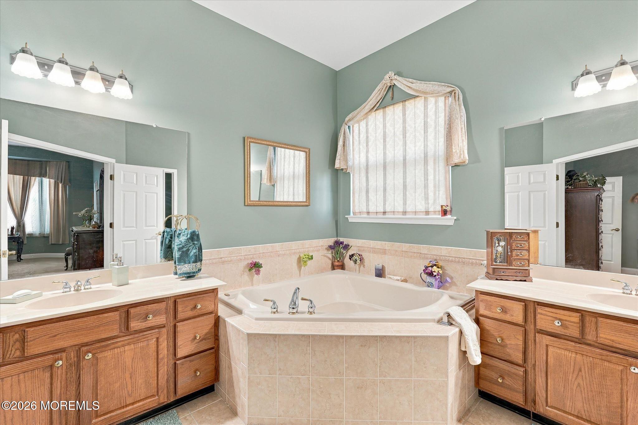8 Blue Branch Court Barnegat NJ 08005