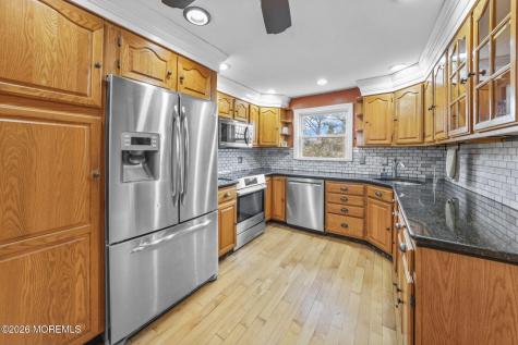 42 Bayberry Lane Middletown NJ 07748