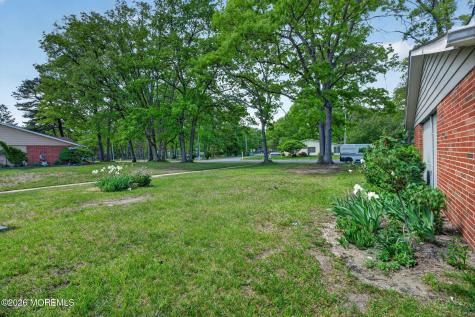 452 Portsmouth Drive Lakewood NJ 08701