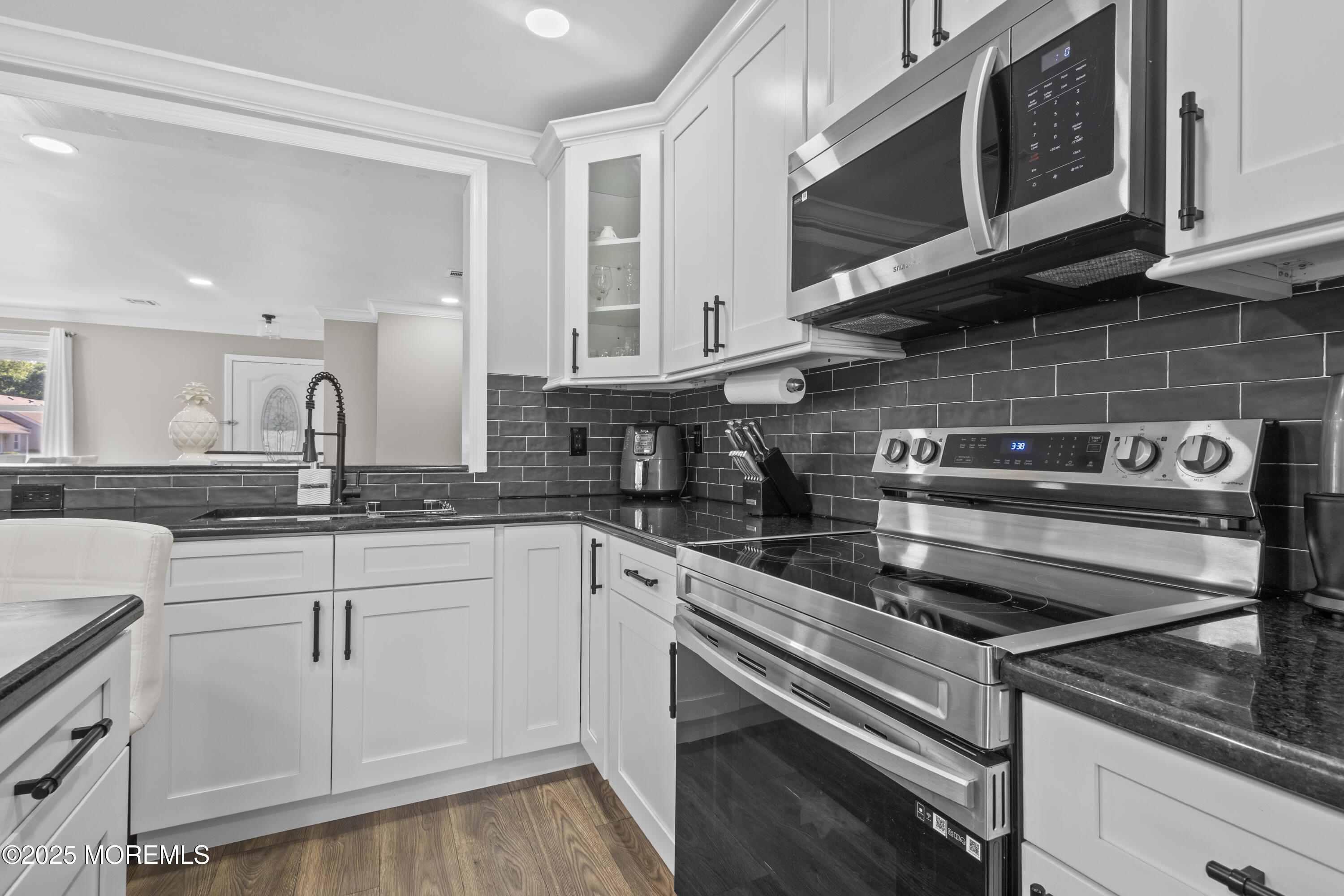139 Wein Market Freehold NJ 07728