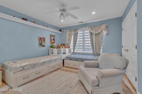 21 Old Queens Court Eatontown NJ 07724