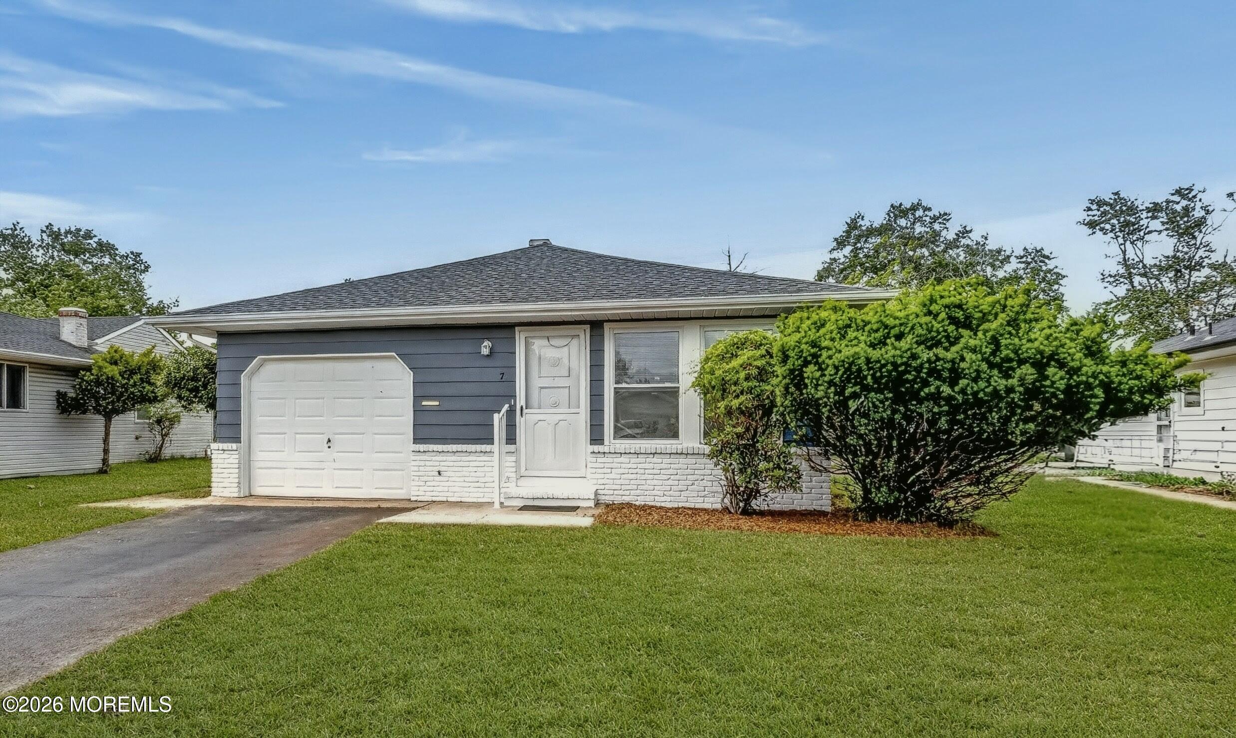 7 Bonasse Street Toms River NJ 08757