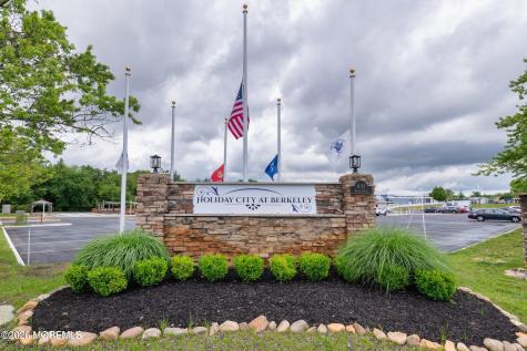 7 Bonasse Street Toms River NJ 08757