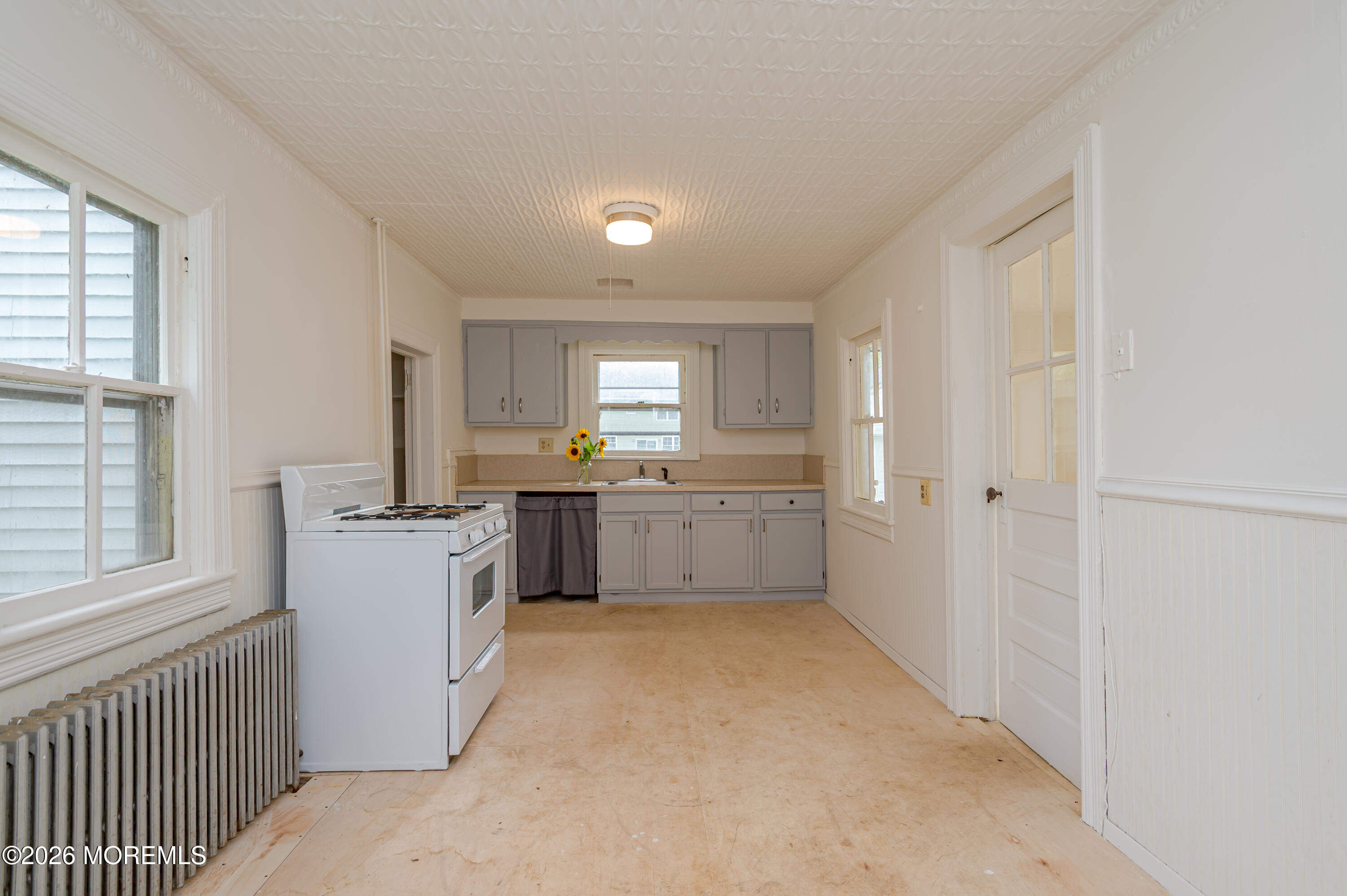 211 Main Street Spotswood NJ 08884