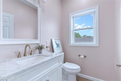 95 Seabreeze Avenue Middletown NJ 07748