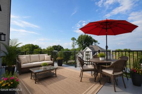 95 Seabreeze Avenue Middletown NJ 07748