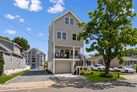 95 Seabreeze Avenue Middletown NJ 07748