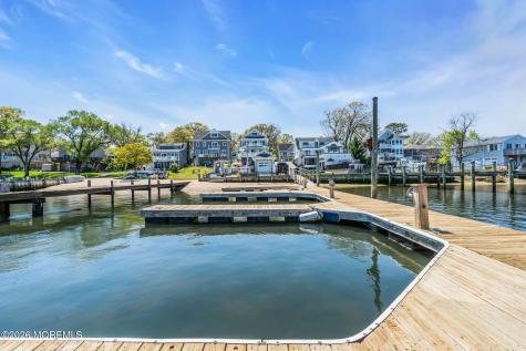 137 Riverside Drive N Brick NJ 08724