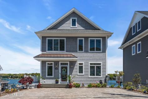 137 Riverside Drive N Brick NJ 08724