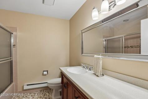 14B Cambridge Circle Manchester NJ 08759