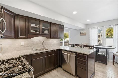 8 Moss Haven Way Howell NJ 07731