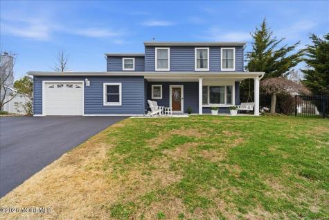 8 Moss Haven Way Howell NJ 07731