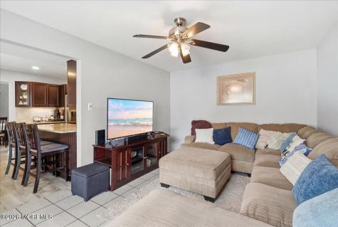 8 Moss Haven Way Howell NJ 07731