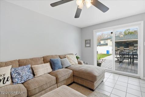 8 Moss Haven Way Howell NJ 07731