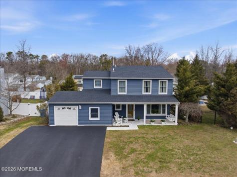 8 Moss Haven Way Howell NJ 07731