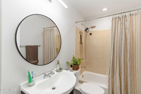 26 Ravenwood Boulevard Barnegat NJ 08005