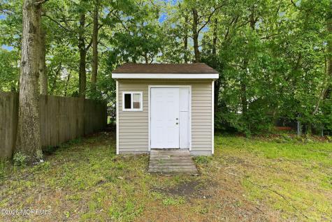 26 Ravenwood Boulevard Barnegat NJ 08005