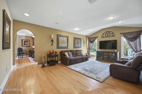 5 Grace Court Marlboro NJ 07746
