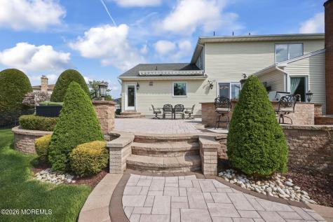 5 Grace Court Marlboro NJ 07746