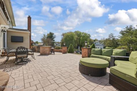 5 Grace Court Marlboro NJ 07746