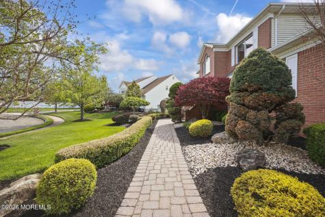 5 Grace Court Marlboro NJ 07746