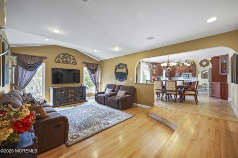 5 Grace Court Marlboro NJ 07746