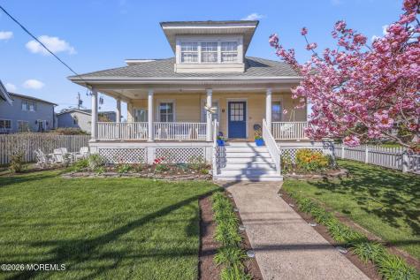 8 Riverdale Avenue Monmouth Beach NJ 07750