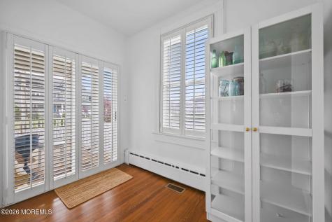 8 Riverdale Avenue Monmouth Beach NJ 07750