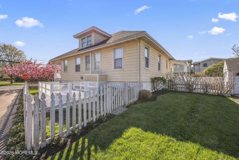 8 Riverdale Avenue Monmouth Beach NJ 07750