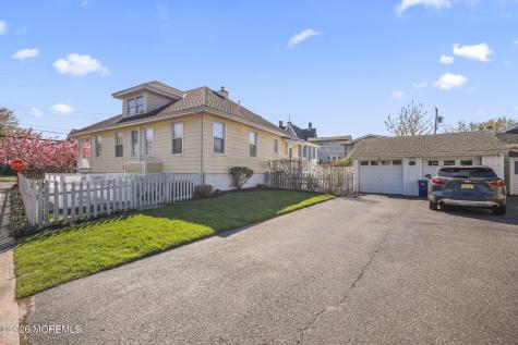 8 Riverdale Avenue Monmouth Beach NJ 07750
