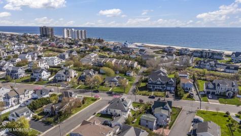8 Riverdale Avenue Monmouth Beach NJ 07750
