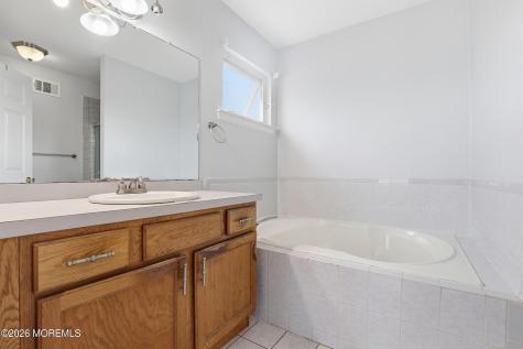 9 Stacy Court Jackson NJ 08527