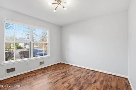 9 Stacy Court Jackson NJ 08527