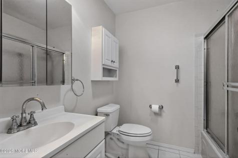 24 Chateux Lane Toms River NJ 08757