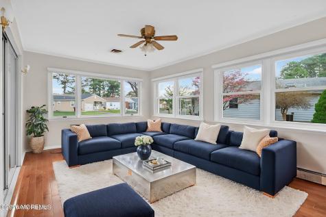 24 Chateux Lane Toms River NJ 08757