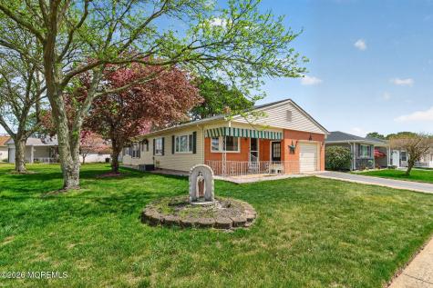 24 Chateux Lane Toms River NJ 08757