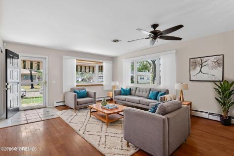 24 Chateux Lane Toms River NJ 08757